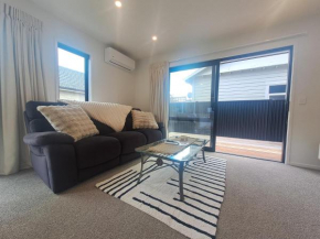 Newly Built Unit In St Kilda Modern Amenities